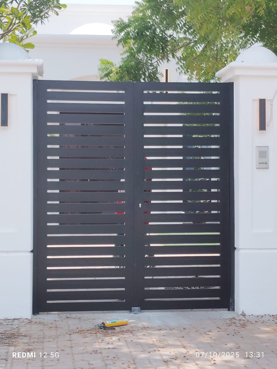 Villa Gate